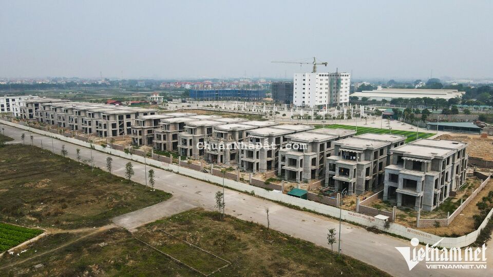 Cần chuyển nhượng gấp đất biệt thự mặt đường 21,5m khu mở rộng Cienco5 Mê Linh.