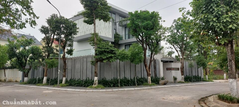 Vỡ nợ cần bán gấp lô góc đất biệt thự khu ĐT Hà Phong Vỡ nợ cần bán gấp lô góc đất biệt thự khu ĐT Hà Phong