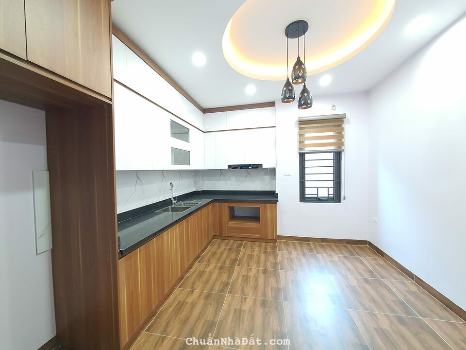 BÁN NHÀ AN DƯƠNG VƯƠNG, TÂY HỒ - 6T THANG MÁY - GARA - NGÕ THÔNG 52M2 X 6T, CHỈ 8.2 TỶ.