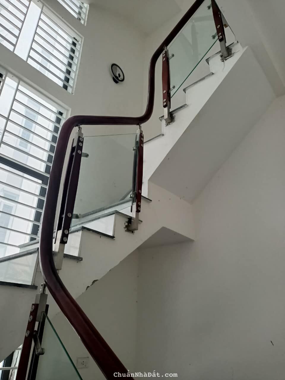 Bán nhà biệt thự huỳnh thúc kháng 3 tầng lô góc đống đa Bán nhà biệt thự huỳnh thúc kháng 3 tầng lô góc đống đa