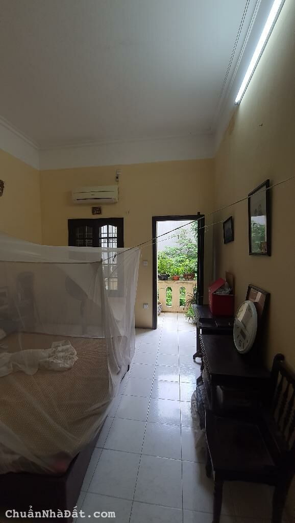 Bán 110M giải phóng tặng nhà ngõ to như phố hoàng mai