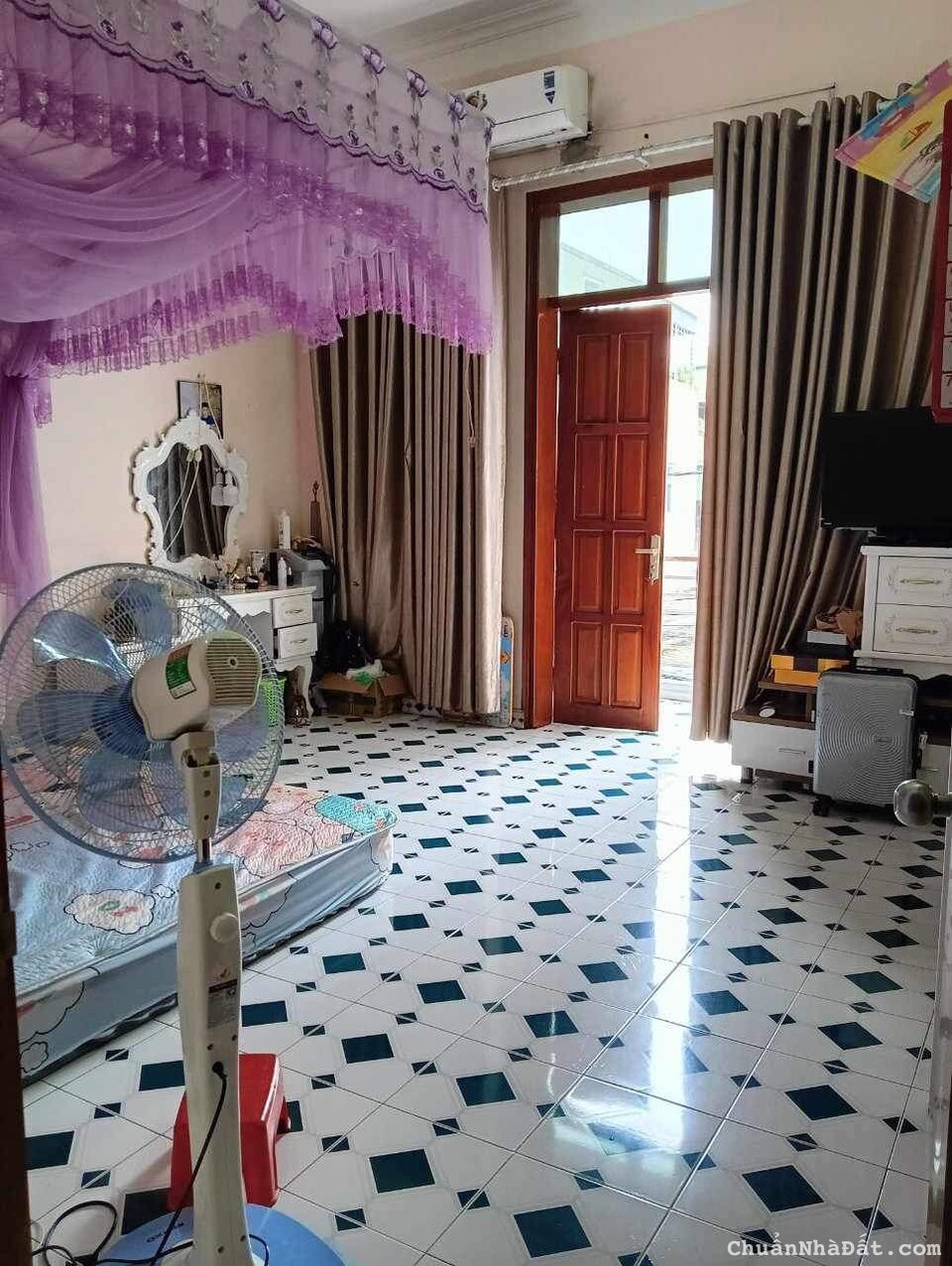 Bán 82M sài đồng tặng nhà phân lô ô tô dừng đỗ long biên