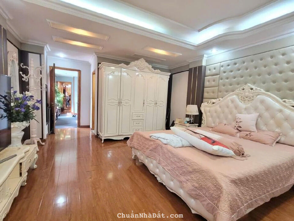 Bán nhà mặt phố thi sách 10 tầng thang máy long lanh ô tô dừng đỗ kinh doanh ngày đêm hai bà trưng