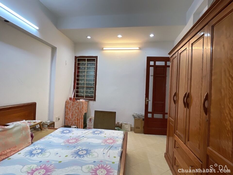 Bán nhà xã đàn 4 tầng long lanh lô góc phân lô vỉa hè kinh doanh đống đa