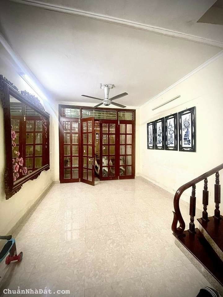 Tân mai nhà 4 tầng dân xây ở ngay cách phố 8M hoàng mai