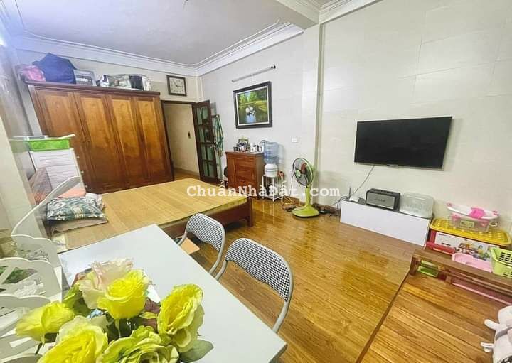 Tân mai nhà 4 tầng dân xây ở ngay cách phố 8M hoàng mai