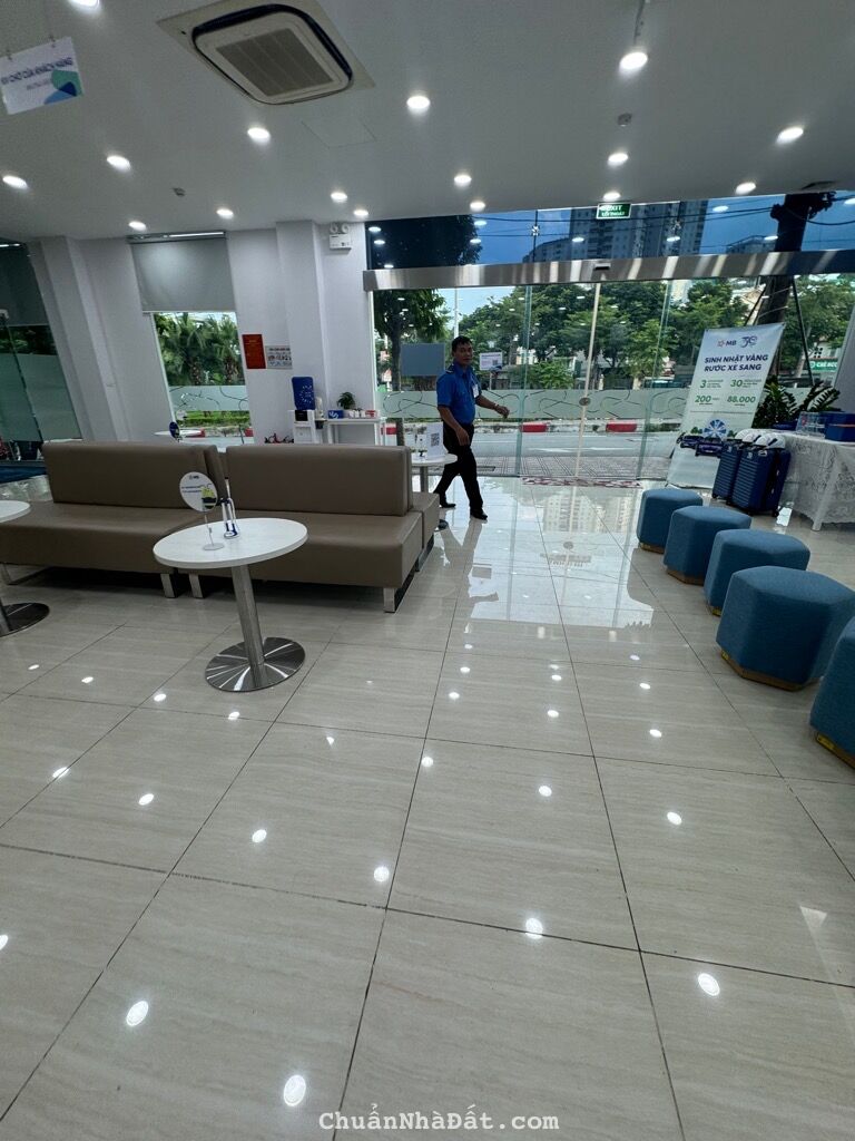 Bán 270M mặt phố cổ linh tặng nhà lô góc 3 mặt phố long biên