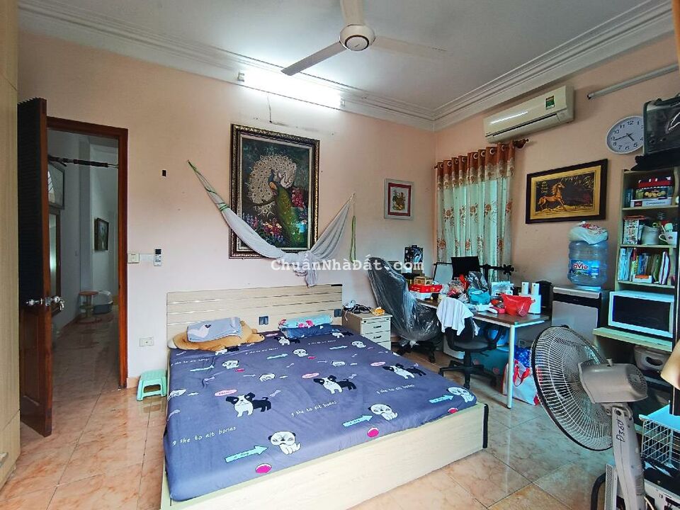 Bán nhà đường hoàng mai 4 tầng long lanh dân xây lô góc ô tô tránh kinh doanh