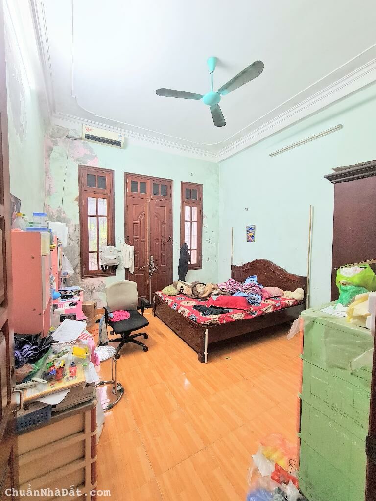 Bán nhà lĩnh nam 3 tầng phân lô ô tô tránh hoàng mai