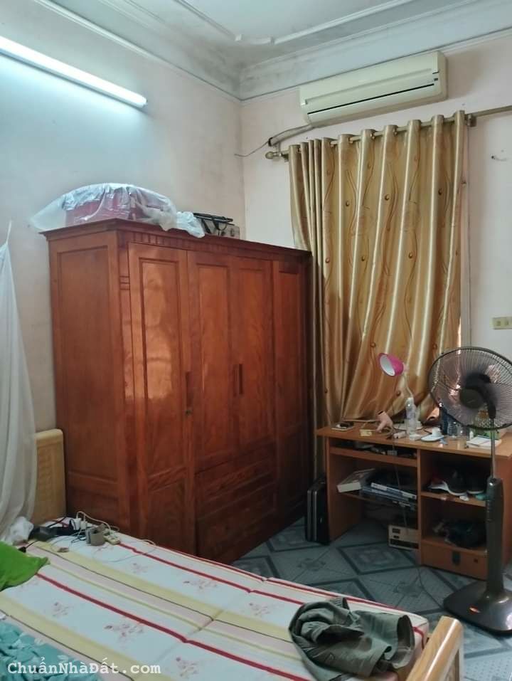 Chủ bán nhà tam trinh về quê 5 tầng phân lô vip vỉa hè ô tô hoàng mai