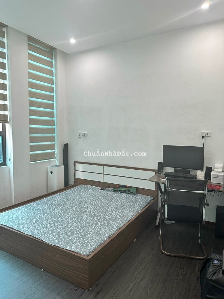 Bán nhà tam trinh 5 tầng phân lô vỉa hè ô tô dừng đỗ kinh doanh hoàng mai Bán nhà tam trinh 5 tầng phân lô vỉa hè ô tô dừng đỗ kinh doanh hoàng mai