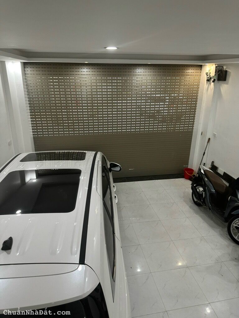 Bán nhà tam trinh 5 tầng phân lô vỉa hè ô tô dừng đỗ kinh doanh hoàng mai Bán nhà tam trinh 5 tầng phân lô vỉa hè ô tô dừng đỗ kinh doanh hoàng mai