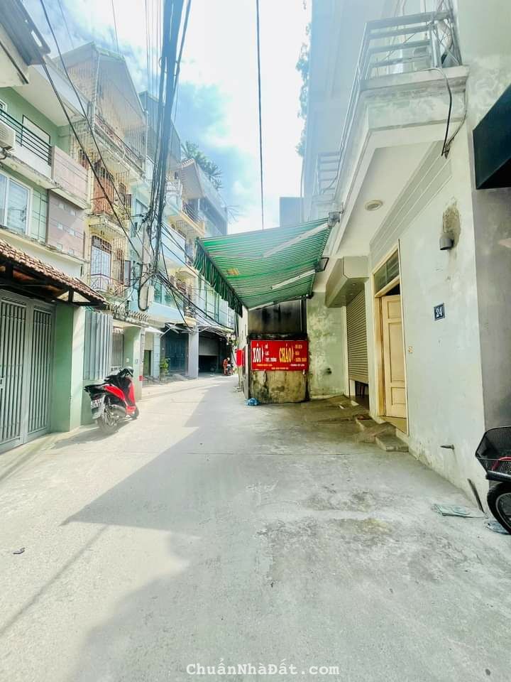 Bán 52M tam trinh tặng nhà ô tô kinh doanh hoàng mai