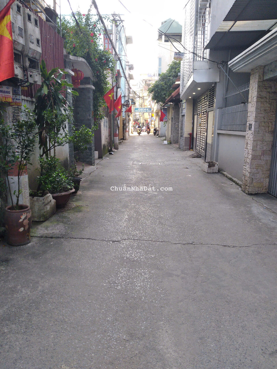 Bán nhà tam trinh 4 tầng lô góc ngõ thông ô tô tránh vào nhà kinh doanh hoàng mai