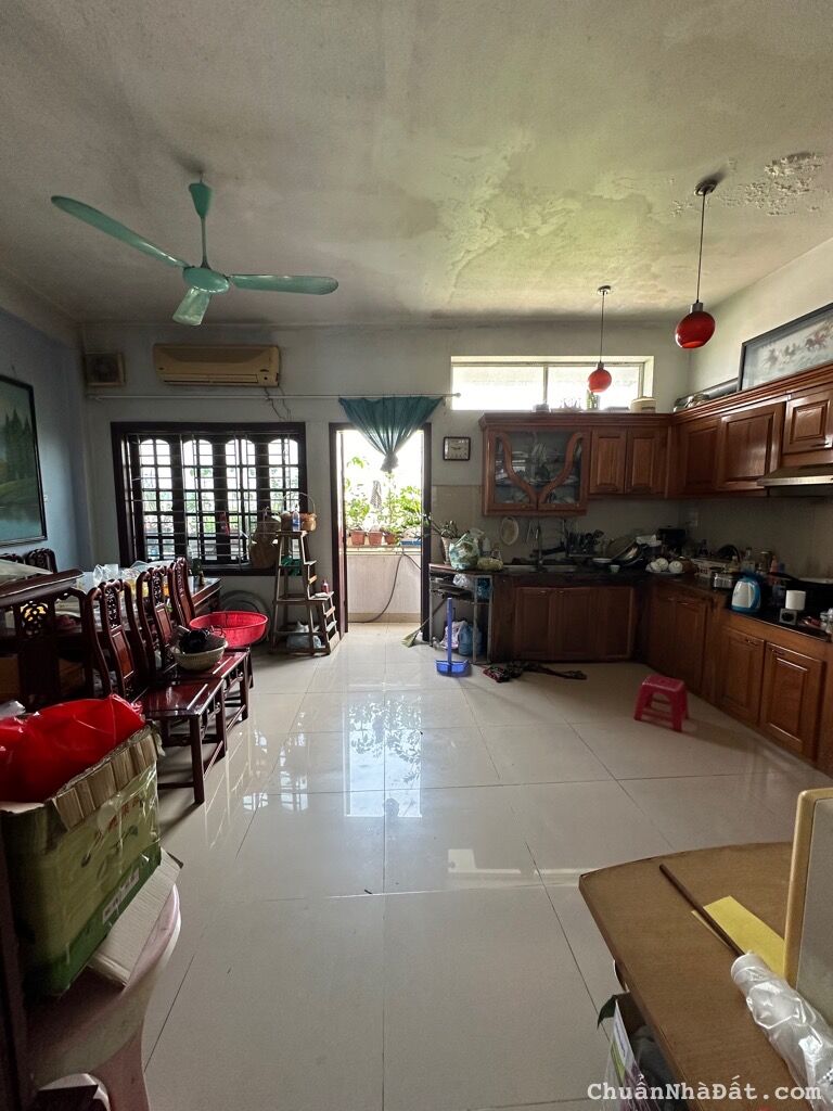 Bán nhà mặt phố thạch bàn 6 tầng thang máy long biên Bán nhà mặt phố thạch bàn 6 tầng thang máy long biên