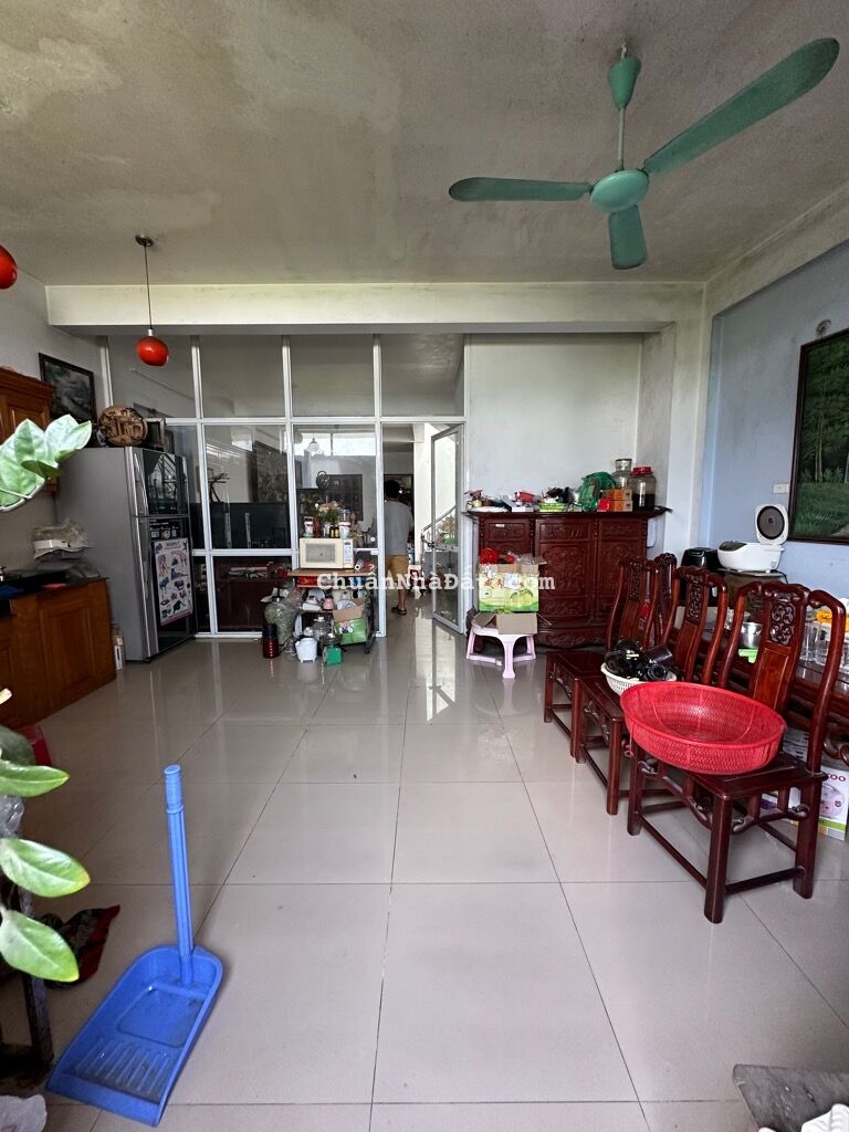 Bán nhà mặt phố thạch bàn 6 tầng thang máy long biên Bán nhà mặt phố thạch bàn 6 tầng thang máy long biên