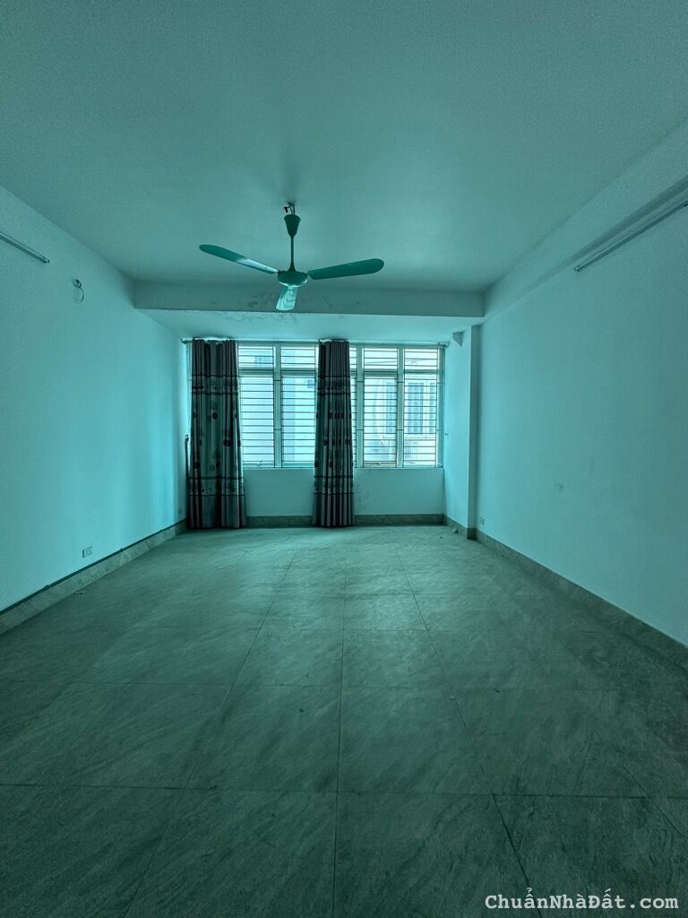 Bán nhà mặt phố thạch bàn 6 tầng thang máy long biên Bán nhà mặt phố thạch bàn 6 tầng thang máy long biên