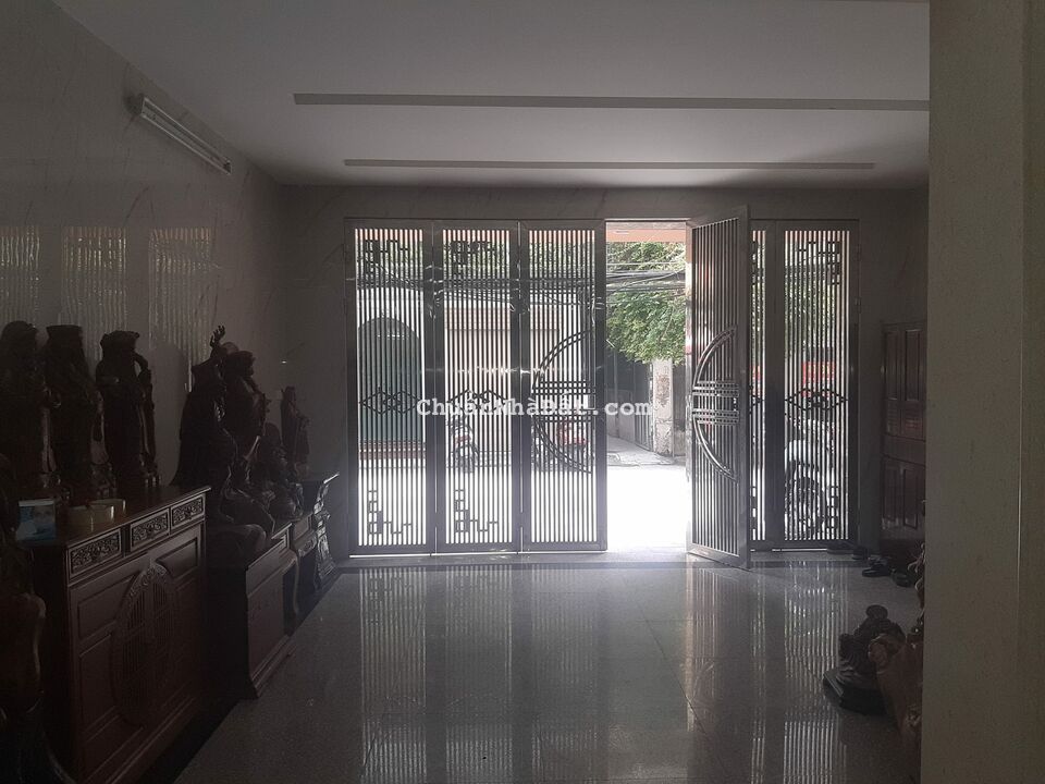 Bán nhà mặt phố thịnh quang 9 tầng thang máy lộng lẫy đống đa
