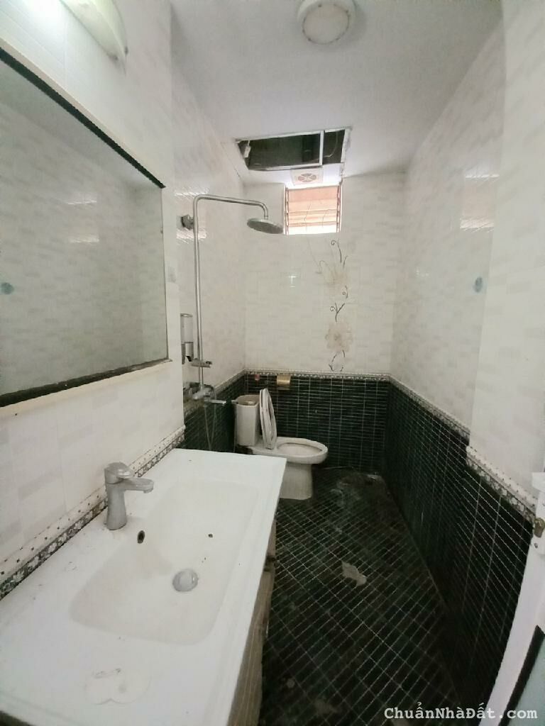 Bán 52M trường chinh tặng nhà ngõ to như phố ô tô tránh kinh doanh đống đa