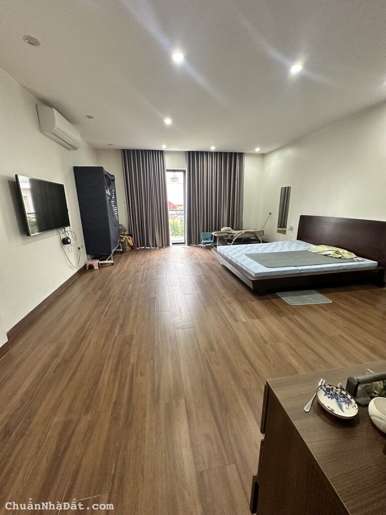 Bán siêu phẩm tân mai nhà 8 tầng thang máy long lanh ô tô dừng đỗ ngày đêm hoàng mai