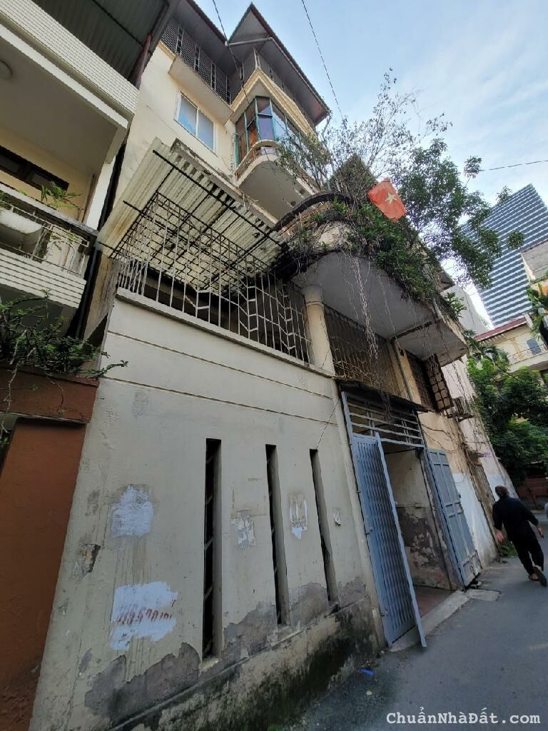 Bán 91M đặng vwan ngữ siêu hiếm tặng nhà ô tô tránh vip đống đa Bán 91M đặng vwan ngữ siêu hiếm tặng nhà ô tô tránh vip đống đa