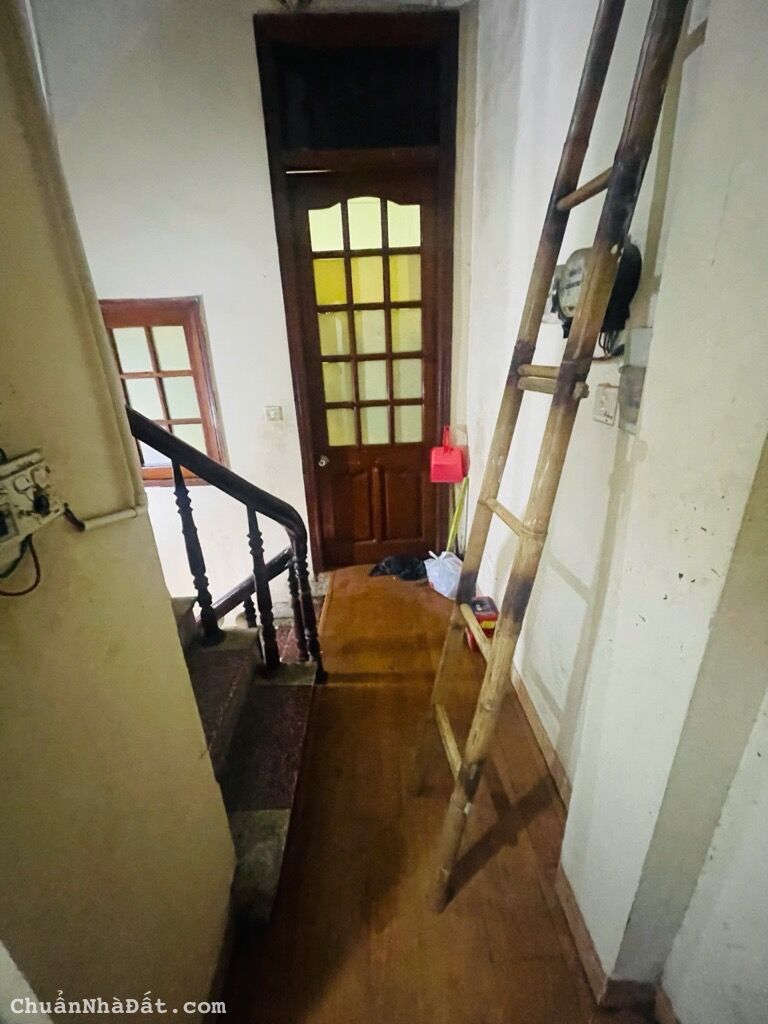 Đền lừ bán 43M tặng nhà vỉa hè ô tô dừng đỗ kinh doanh ngày đêm hoàng mai