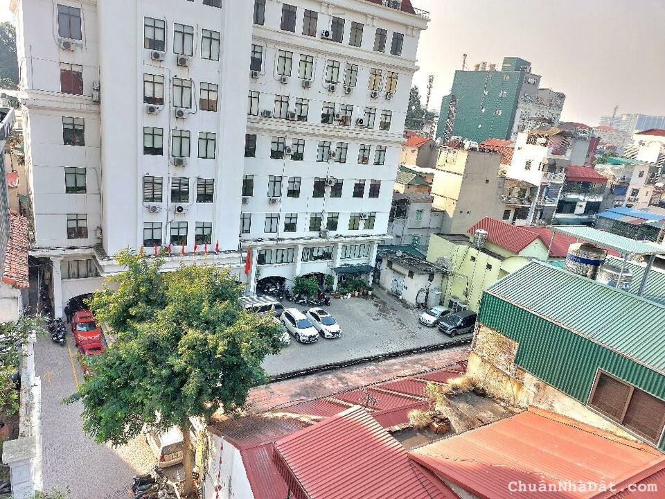 Bán nhà dòng tiền hàng chuối siêu hiếm 7 tầng thang máy hai bà trưng