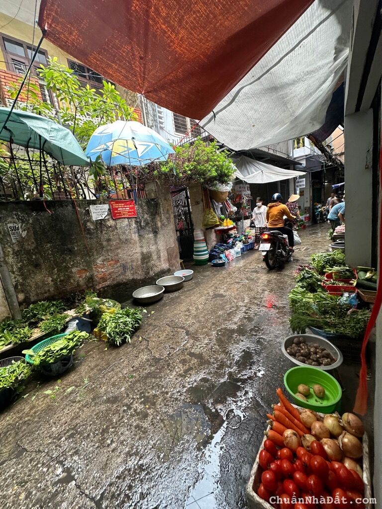 Bán 120M hào nam tặng nhà kinh doanh sầm uất đống đa Bán 120M hào nam tặng nhà kinh doanh sầm uất đống đa