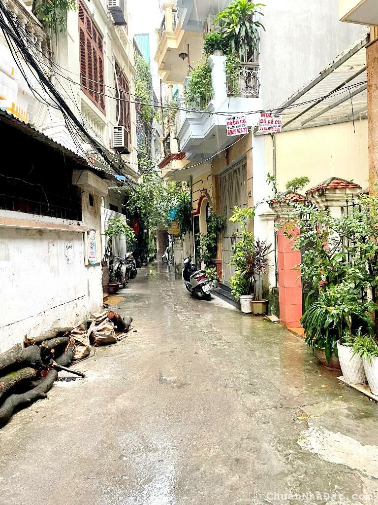 Bán 31M lò đúc siêu hiếm tặng nhà 30M ra phố hai bà trưng