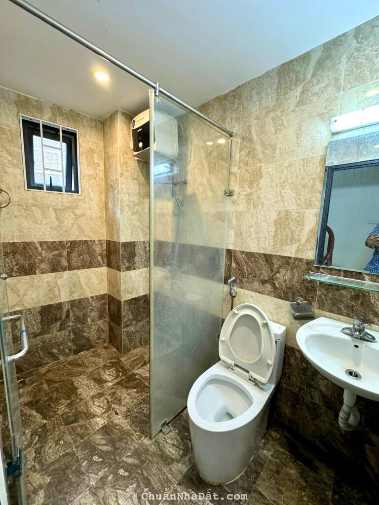 Bán nhà an sơn đại la 5 tầng gần phố hai bà trưng