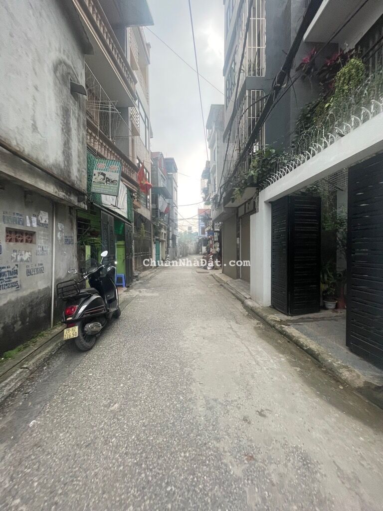 Bán nhà thạch bàn 3 tầng long lanh lô góc ô tô kinh doanh long biên Bán nhà thạch bàn 3 tầng long lanh lô góc ô tô kinh doanh long biên