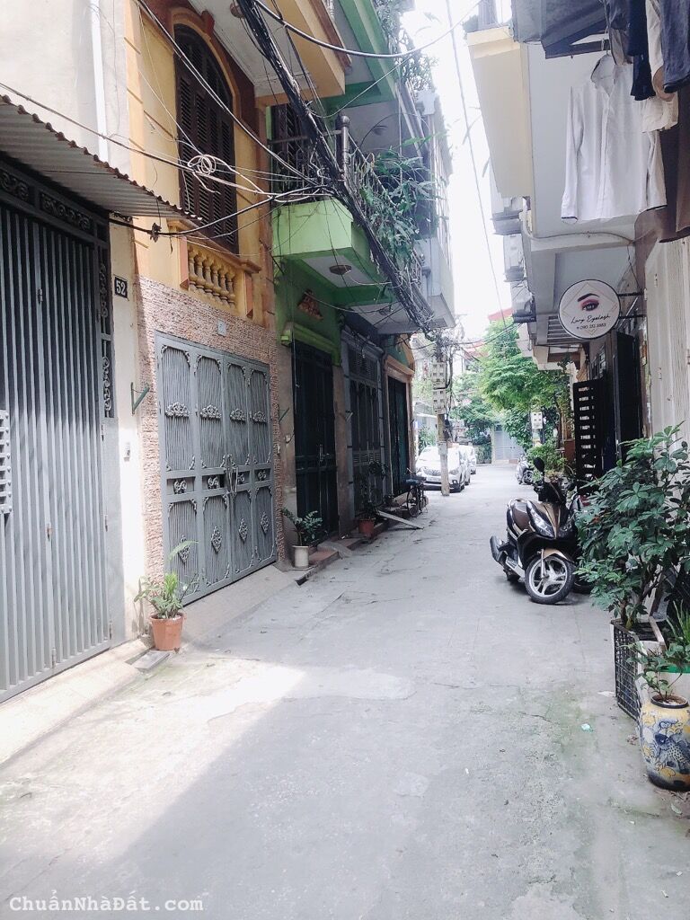 Bán đất 97M phố mùng 8 tháng 3 phân lô ô tô tránh hai bà trưng