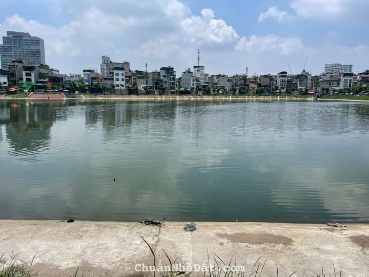 Bán đất mặt hố linh quang 55M view hồ ô tô tránh dừng đỗ kinh doanh đống đa