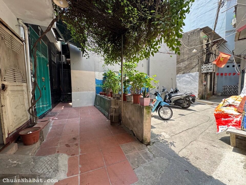 Bán đất đại la siêu hiếm 37M cách phố 20M hai bà trưng