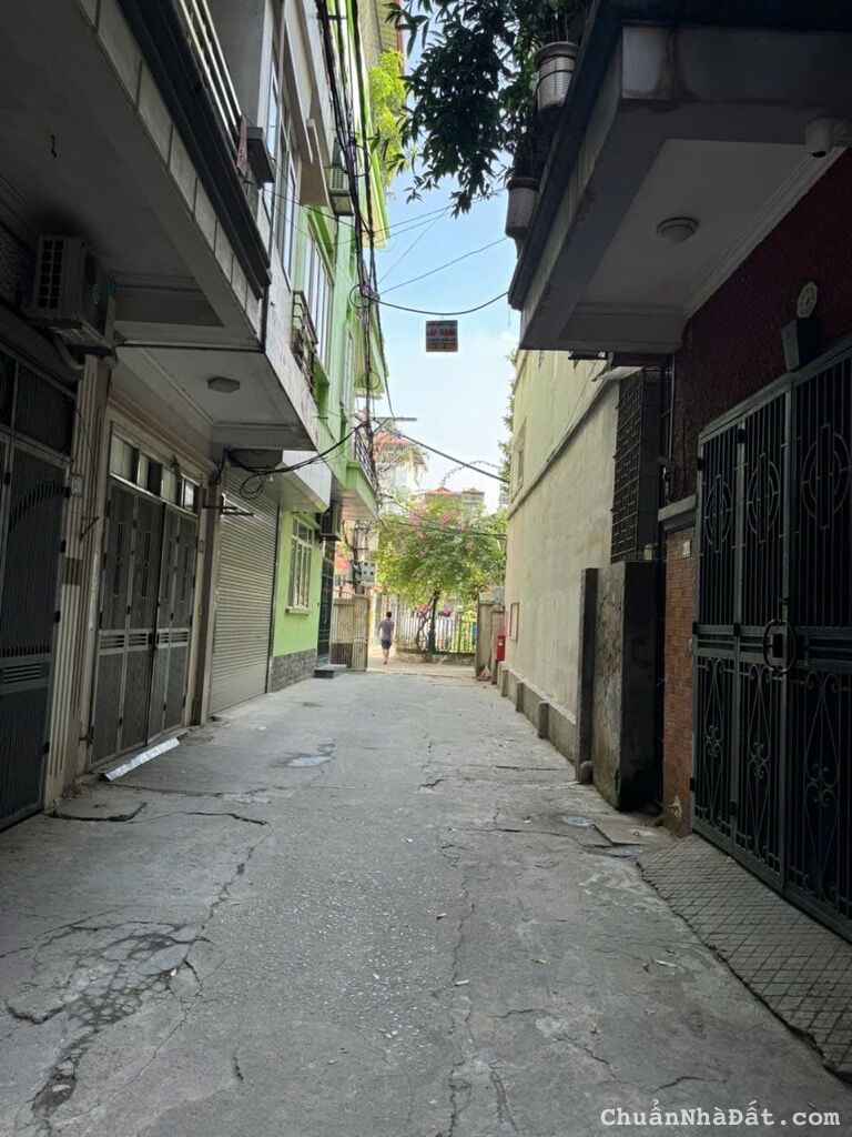 Bán đất giải phóng giáp bát 52M ô tô tránh vào ra hoàng mai Bán đất giải phóng giáp bát 52M ô tô tránh vào ra hoàng mai