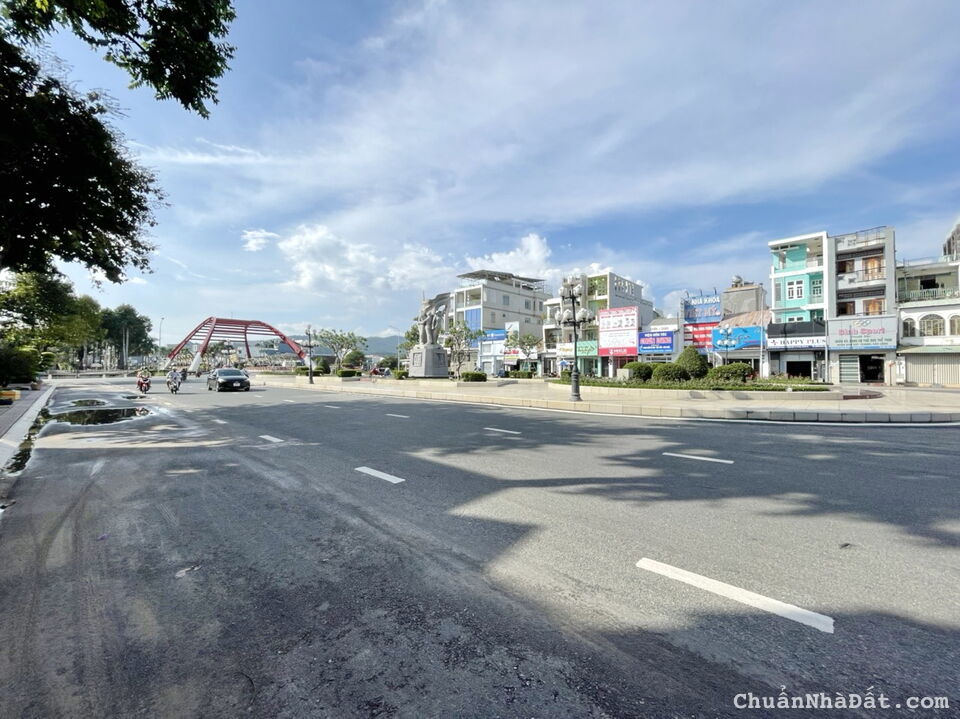 💯CĂN NHÀ VỊ TRÍ VIP - ĐỐI DIỆN NHÀ TRÒN BÀ RỊA - GiÁ: 7.5 Tỷ(TL)