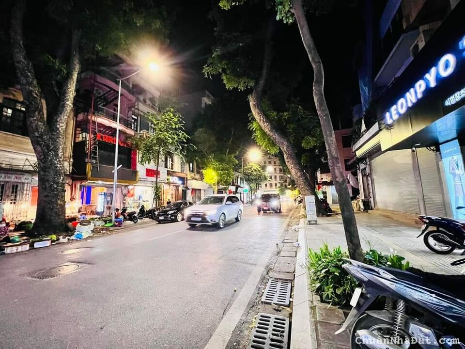 BÁN NHÀ MẶT PHỐ TRẦN XUÂN SOẠN, Ô TÔ ĐỖ CỬA, THUẬN TIỆN KINH DOANH. BÁN NHÀ MẶT PHỐ TRẦN XUÂN SOẠN, Ô TÔ ĐỖ CỬA, THUẬN TIỆN KINH DOANH.