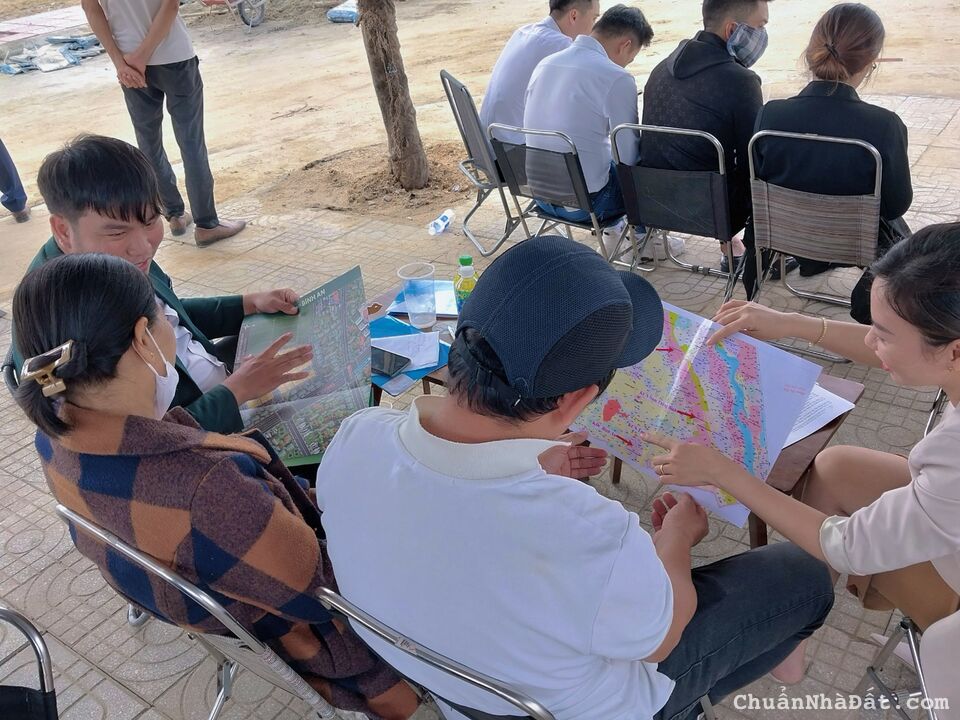 Thời điểm hiện tại đầu tư vào đâu? => BĐS giá rẽ chỉ 1 tỷ/nền ngay Quốc Lộ 1A – Đối diện chợ -  Đã 