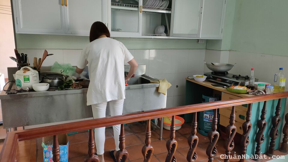 cho thuê phòng trọ 6 triệu gần ngã tư âu cơ lạc long quân