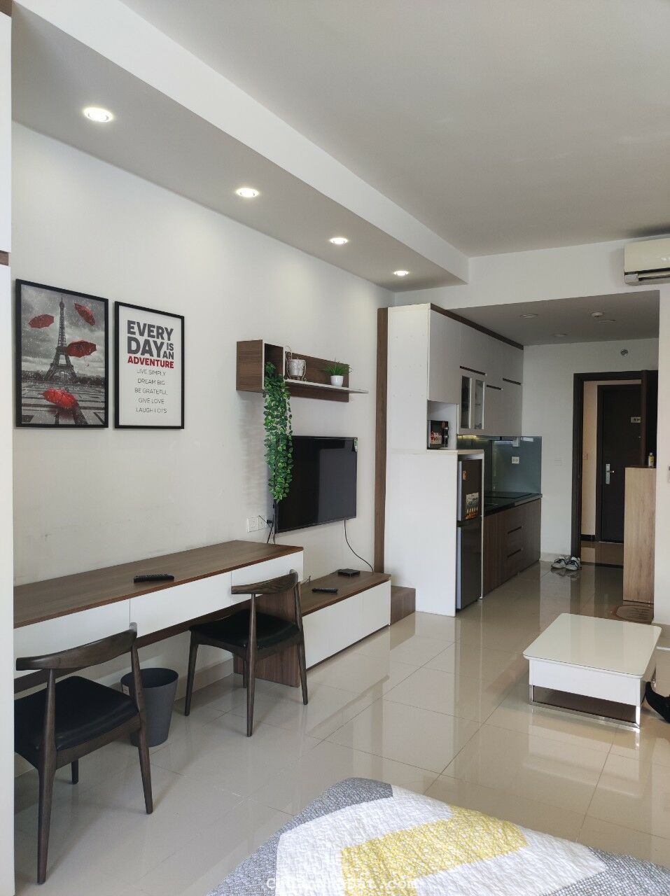 Cần tìm khách thuê studio SUNRISE CITYVIEW Quận 7 giá 11tr/tháng FULL đồ.LH 0909802822 Trân