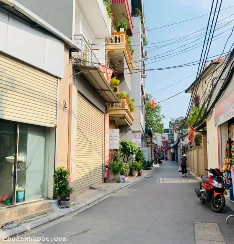 Sốc!Bắc Cầu,Ngọc Thụy,chỉ 1.35 tỷ nhà đẹp ở ngay,43m,sổ đỏ liền tay