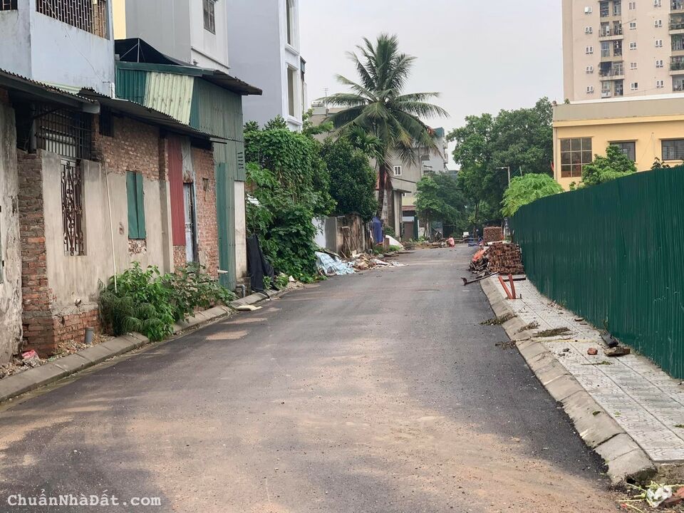 Cực hiếm!Ngọc Thuỵ, hàng xóm tái định cư - mặt tiền lớn  - đường 10m, phân lô vỉa hè