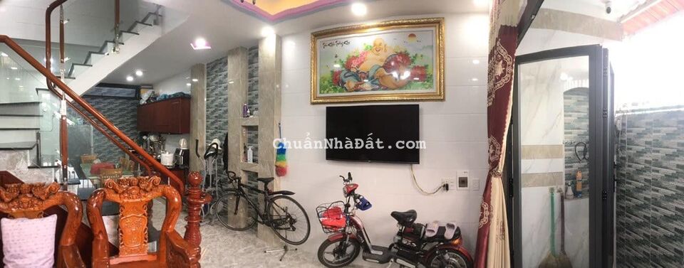 Bán gấp nhà  Đường Hồ Văn Tư, Trường Thọ, Thủ Đức giá chỉ 3tỷ8