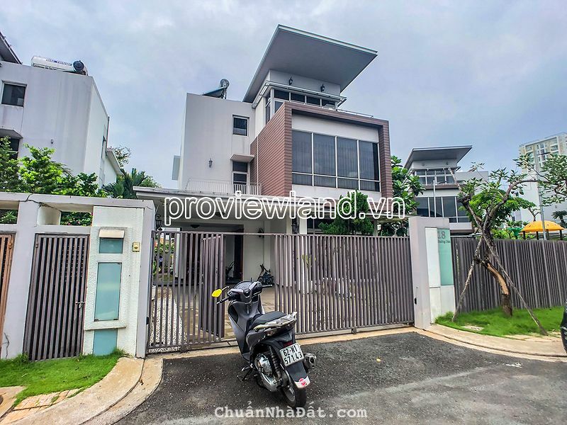 Biệt thự Riviera Cove Q9 cần bán, 570m2 đất, hồ nuôi cá, sân vườn riêng, 3 tầng, 72 tỷ