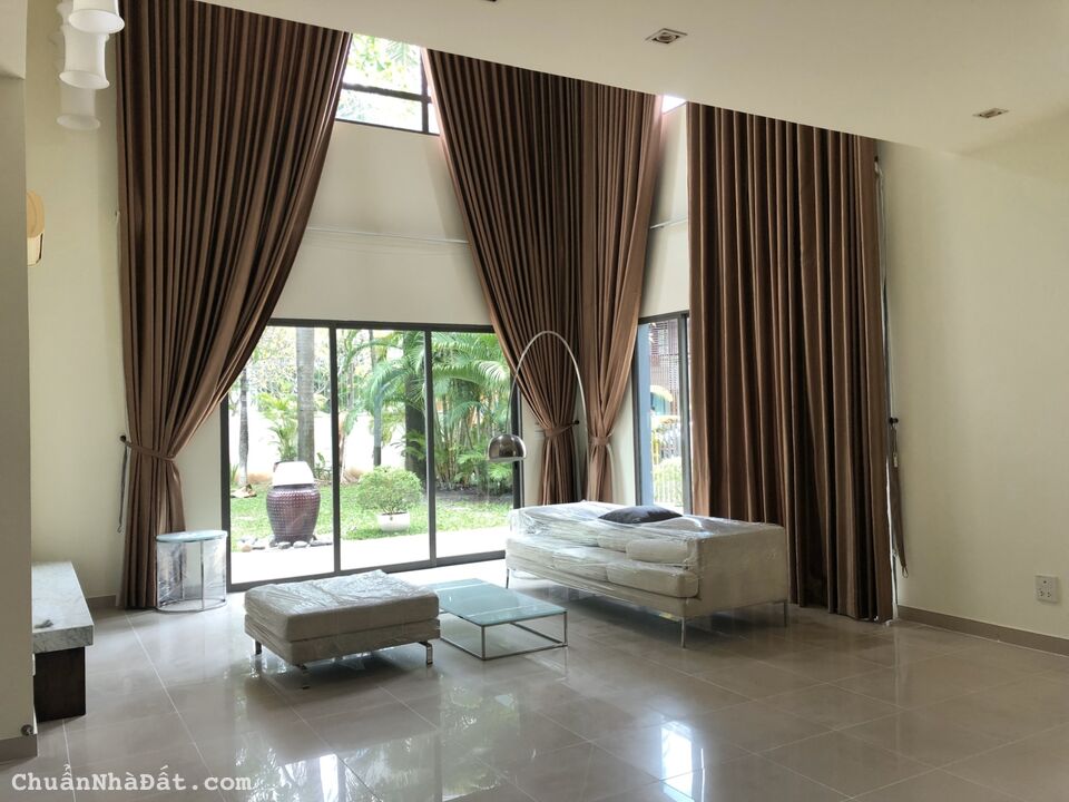 Bán biệt thự Villa Riviera An Phú căn góc yên tĩnh, 385m2 đất, 3 tầng