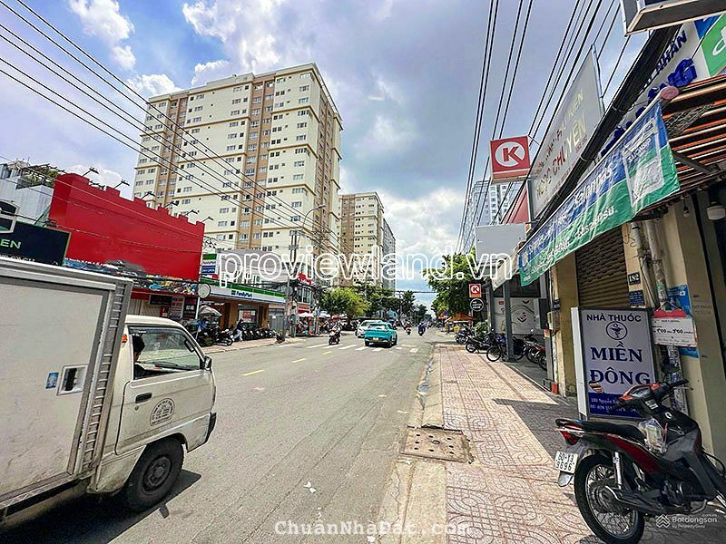 Bán toà nhà văn phòng Bình Thạnh, MT Nguyễn Xí, 5 tầng, 4702m đất, vị trí đẹp