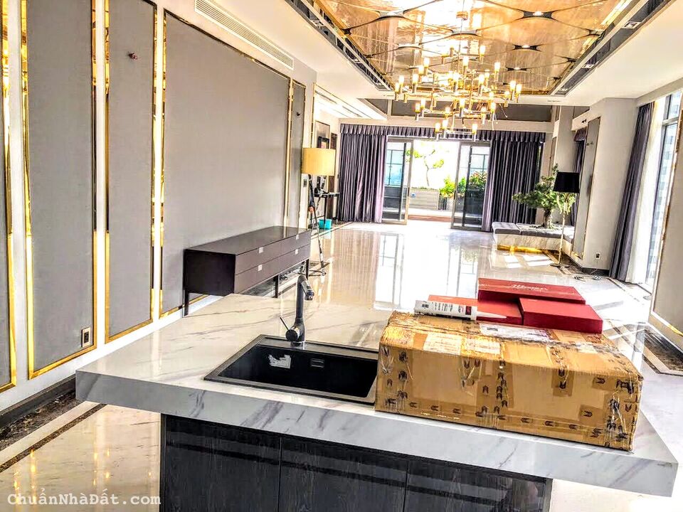 Bán căn hộ Penthouse The Nassim, 2 tầng + áp mái, 4PN, view sông, sổ hồng