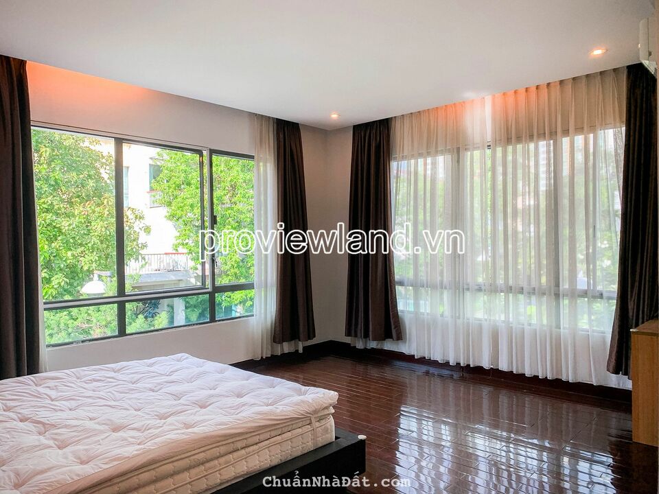 Cho thuê biệt thự Villa Riviera, 290m2 đất, 3 tầng, 4PN, có nội thất. Giá 127tr/th