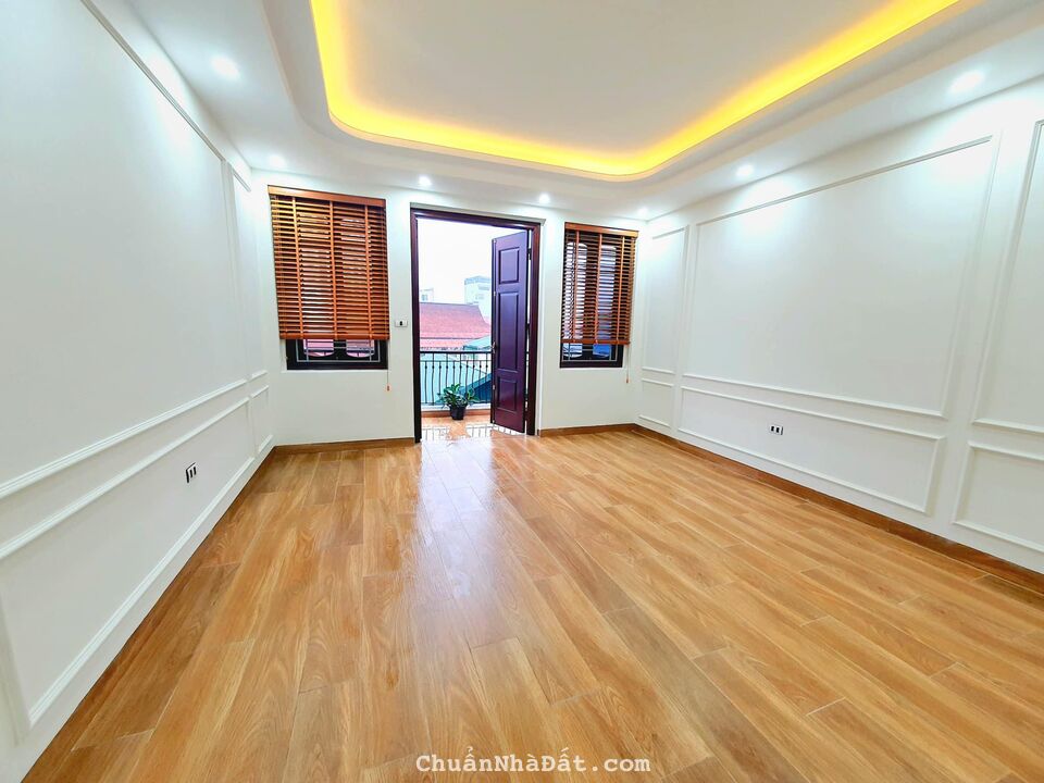 Bán nhà phố Tây Sơn, rất gần ô tô, 167m2, 17 tỷ Bán nhà phố Tây Sơn, rất gần ô tô, 167m2, 17 tỷ