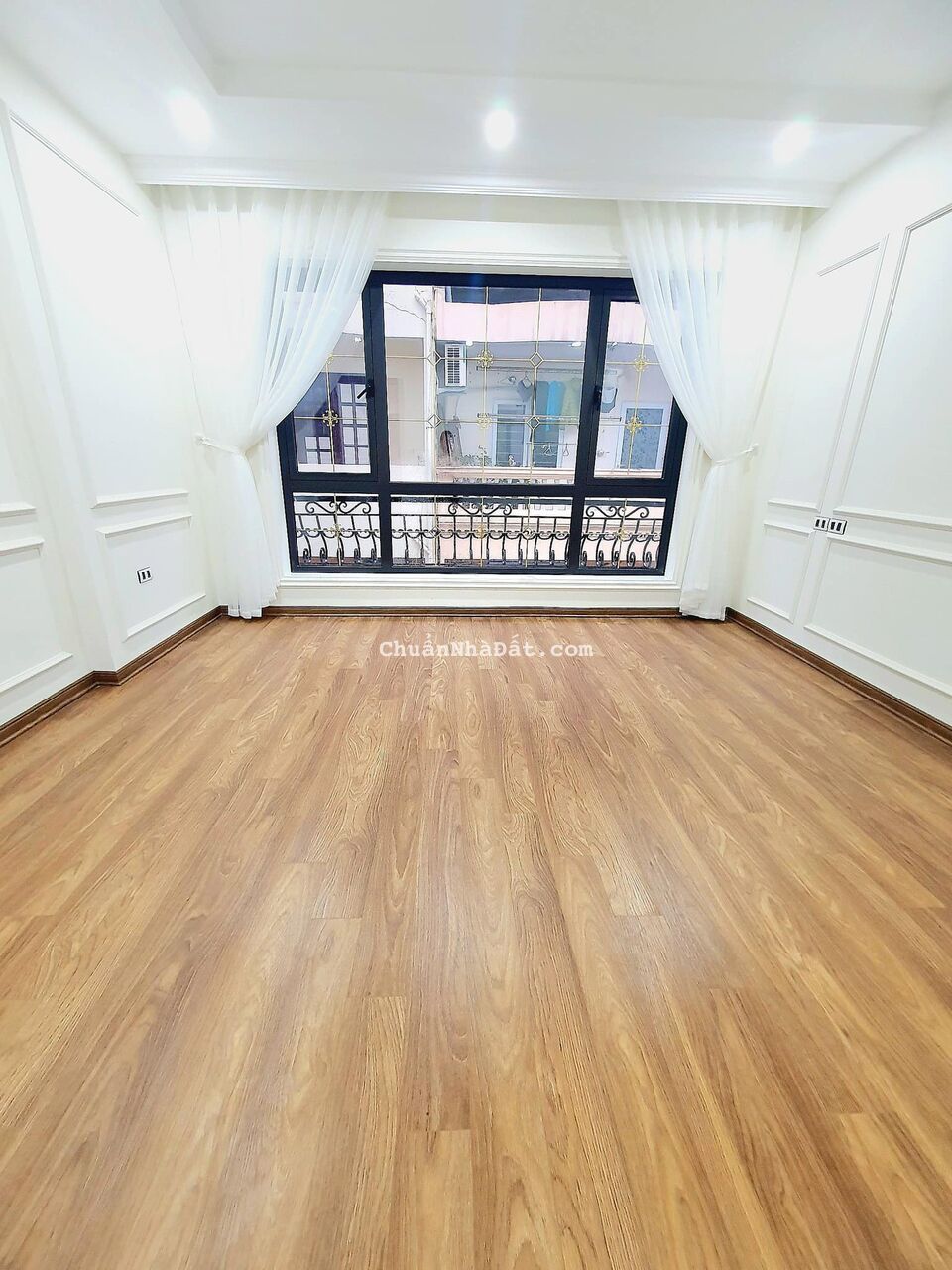 Bán nhà phố Tây Sơn, rất gần ô tô, 167m2, 17 tỷ Bán nhà phố Tây Sơn, rất gần ô tô, 167m2, 17 tỷ